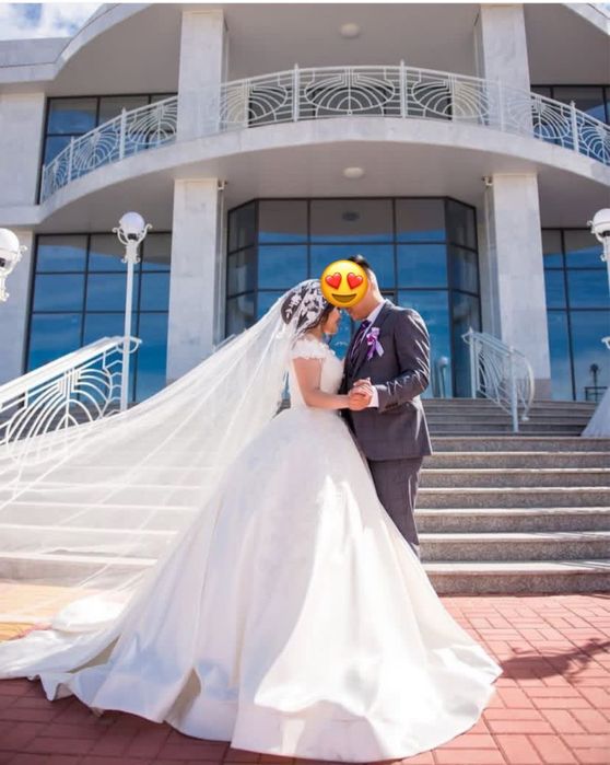 Продам свадебный платье пышное