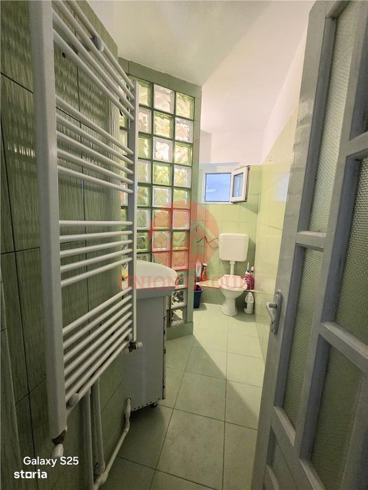 Apartament 2 Camere, Decomandat, Navodari