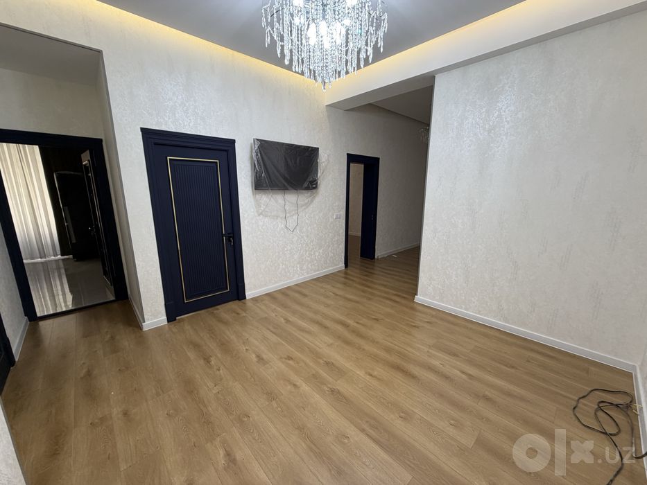 3Х КОМНАТНАЯ КВАРТИРА(99кв. м), кирпич, новостройка