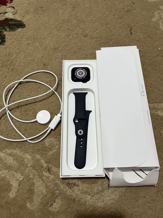 Apple Watch se2 / 100% /40mm