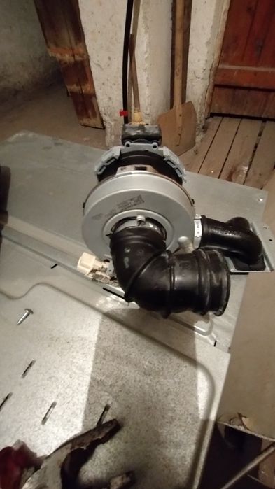 Помпа за съдомиялна