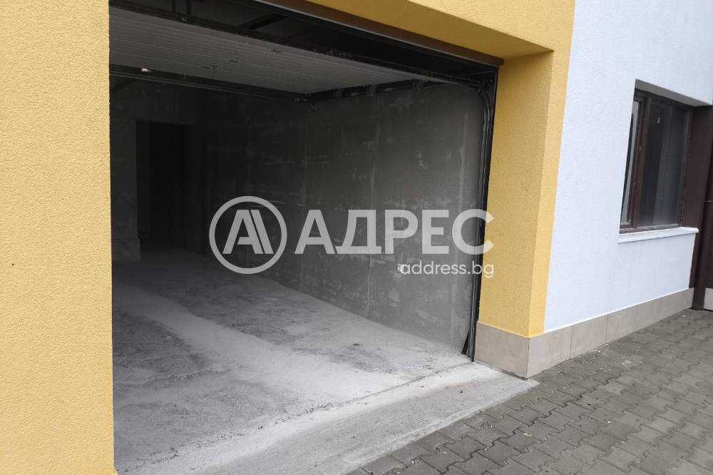 Продава се Гараж / Паркомясто в Разград, Орел - 19 кв.м за 569 €/кв.м - Снимка #2
