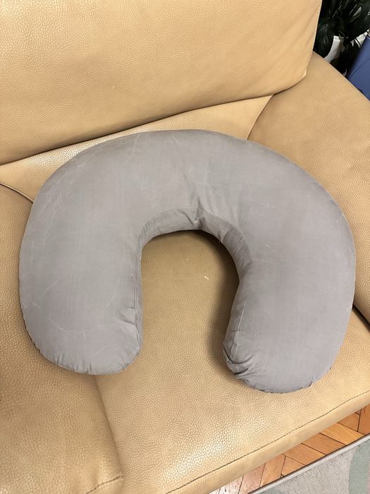 Възглавница за кърмене