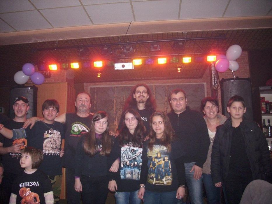 Ефектно сценично осветление