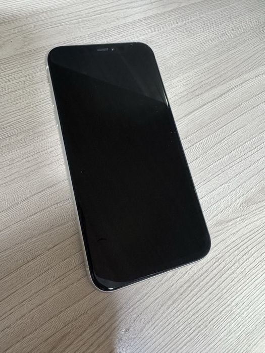 Продам Iphone 11 128gb