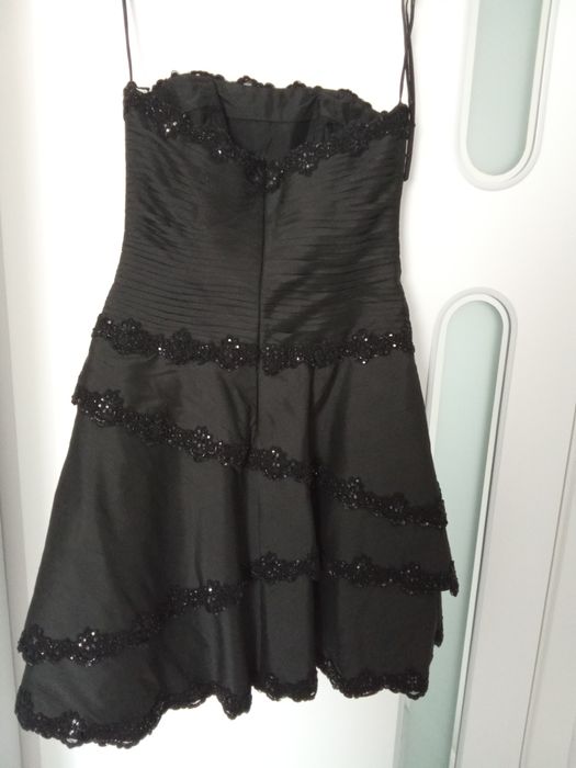 Платье корсет с открытыми плечами