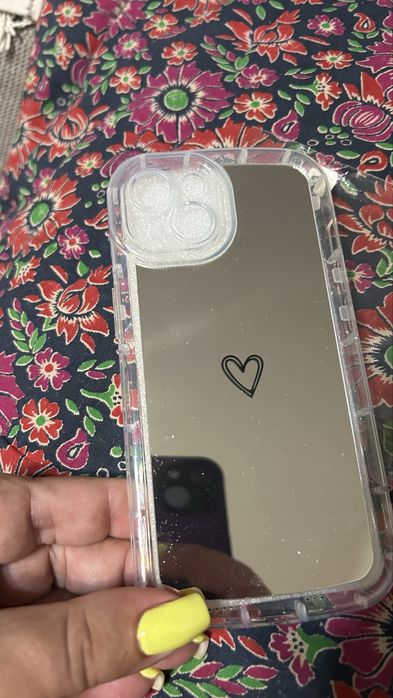 Продам чехол iphone 14 зеркальный