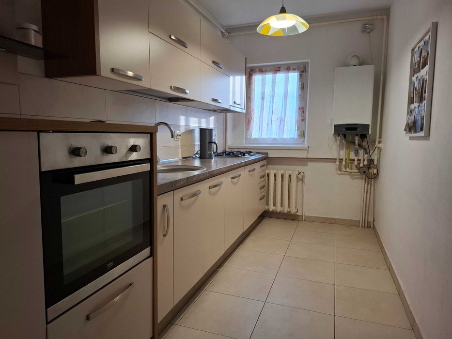 Inchiriez apartament 2 camere