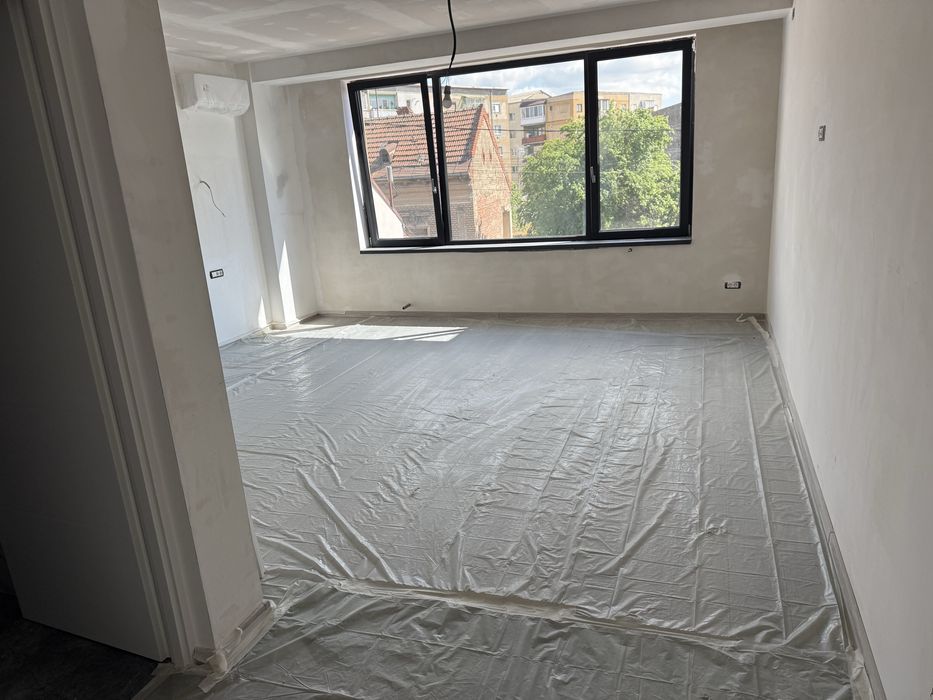 Apartamente noi de vanzare