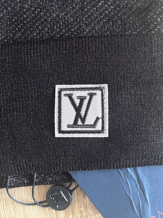 Caciula Louis Vuitton