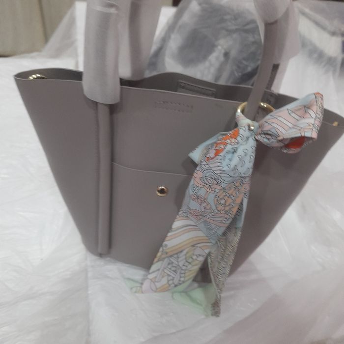 продаются  сумки СРОЧНО