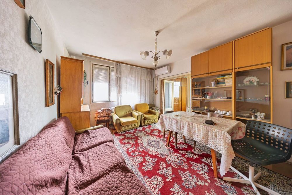 2-стаен в Плевен-Идеален център площ 58 цена 85000