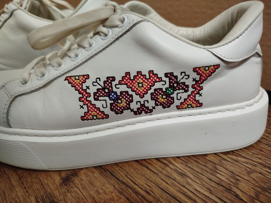 Кецове с бродерия шевици 38 номер