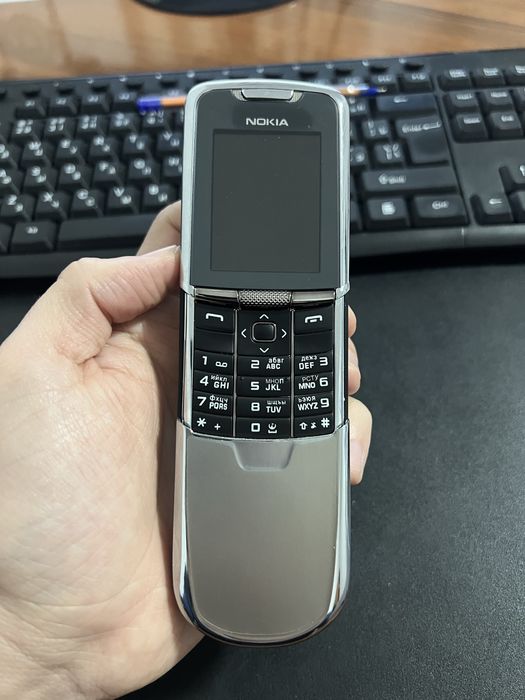 Nokia 8800 в хорошем состоянии, новая