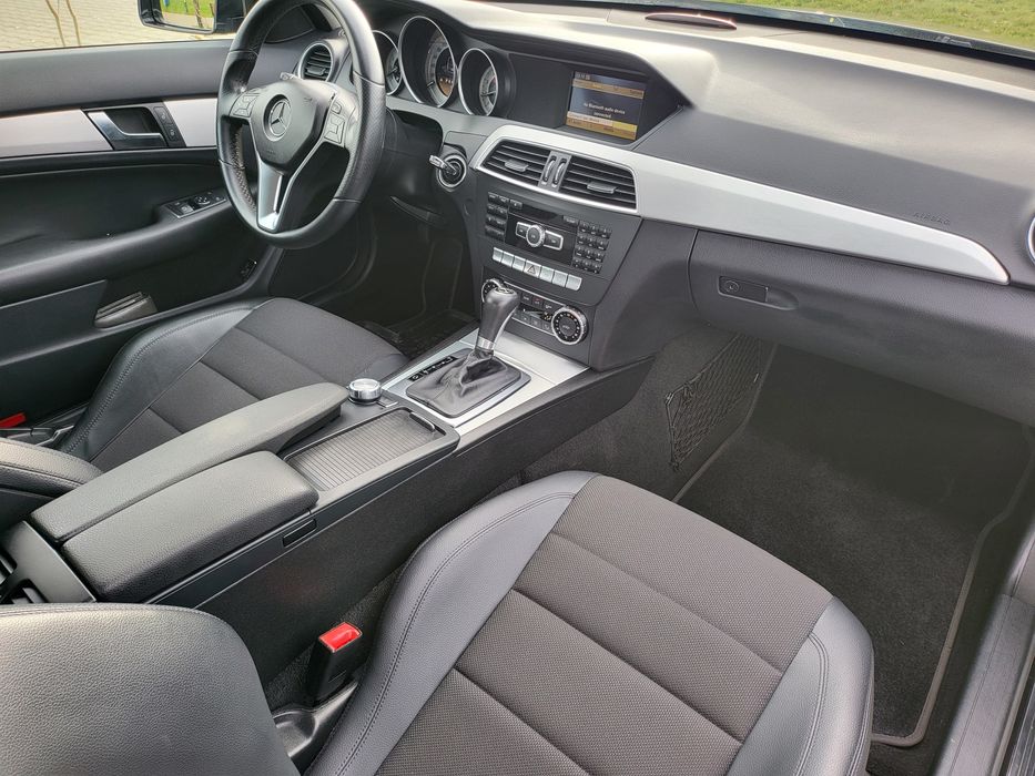 Mercedes-Benz C 180 CGI Coupe , automat , carte RAR, garantie 1 an!