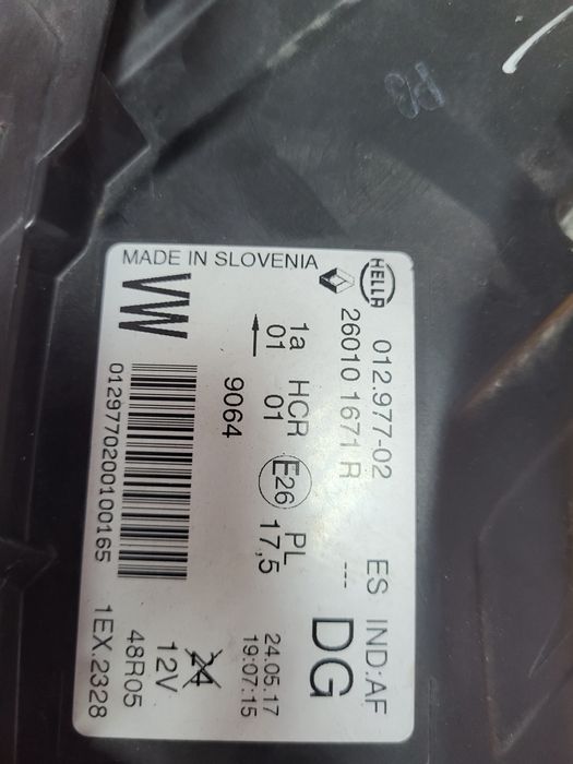 Десен фар фарове Renault Capture 2017 desen far farove рено каптюр