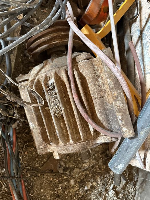 Продам электродвигатель