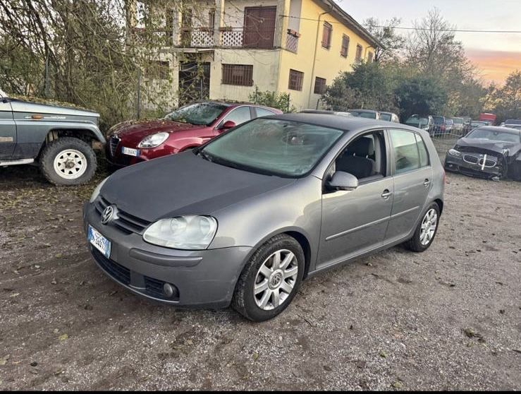 Vand golf 5  automat