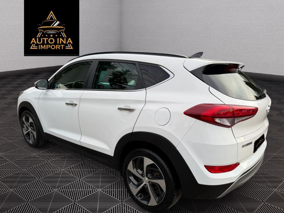 Posibilitate Rate Hyundai Tucson 4x4  129k km Panoramic Garantie