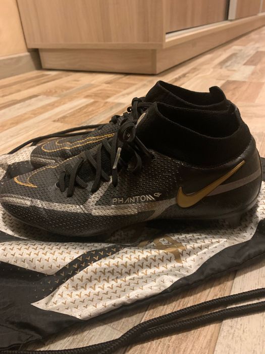 ПРОФЕСИОНАЛНИ Бутонки Nike Phantom