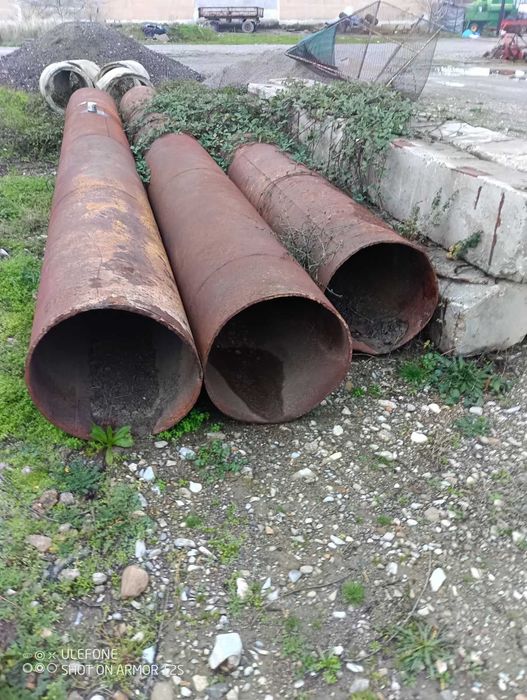 Продавам метални тръби ф/600