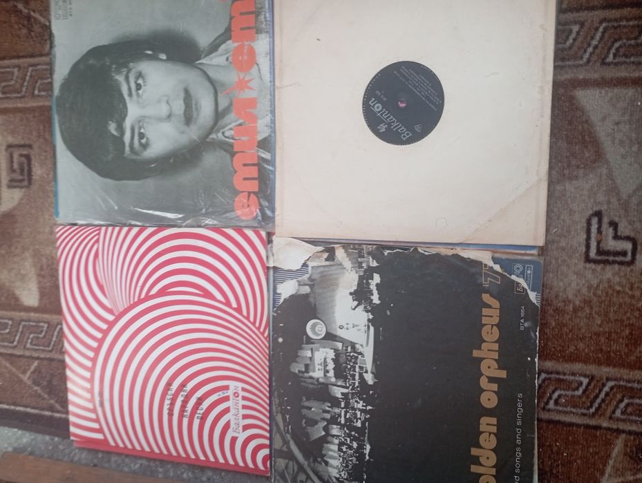 Стари грамофонни плочи