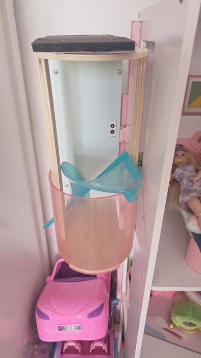 Casa de păpuși Barbie