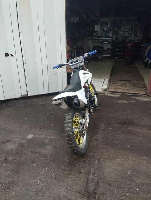 Мотоцикл эндуро 06