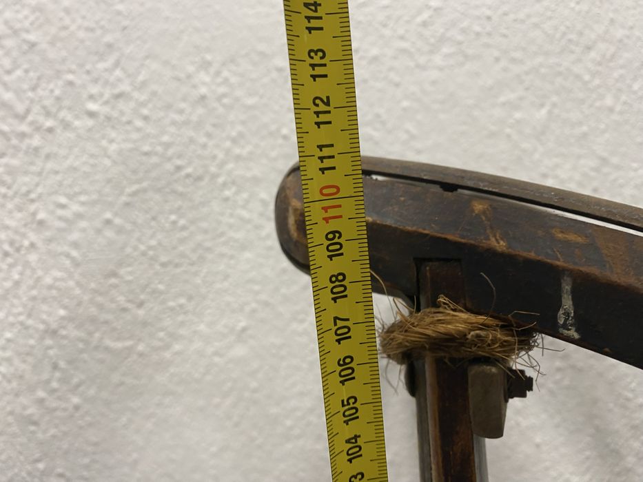 Стара френска шейна от масивно дърво и ковано желязо