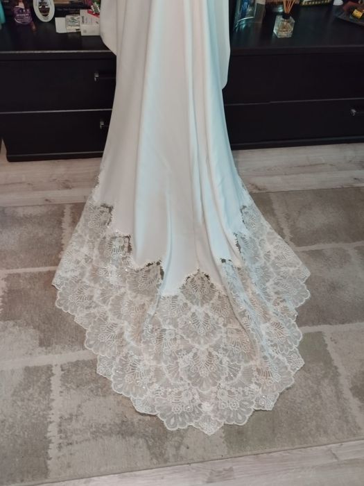 Rochie mireasă, Casa de modă Enzoani (UK)