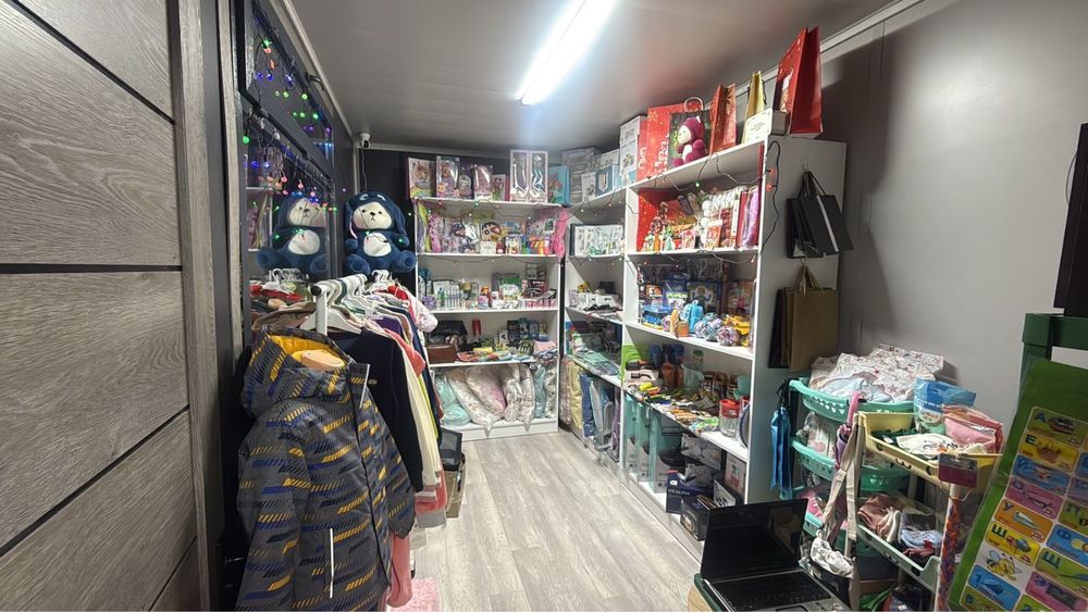 Продается магазин с одеждой