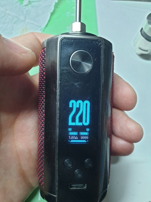 Tigara electronica vaporesso target 200