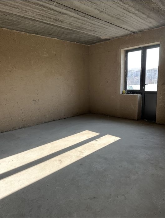 Когон бозор ёнида уйлар сотилади