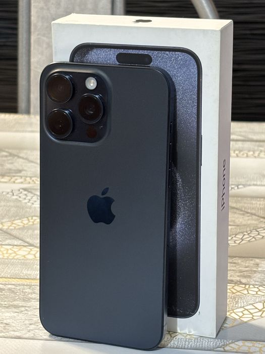 Продам Айфон 15 про мах 256GB