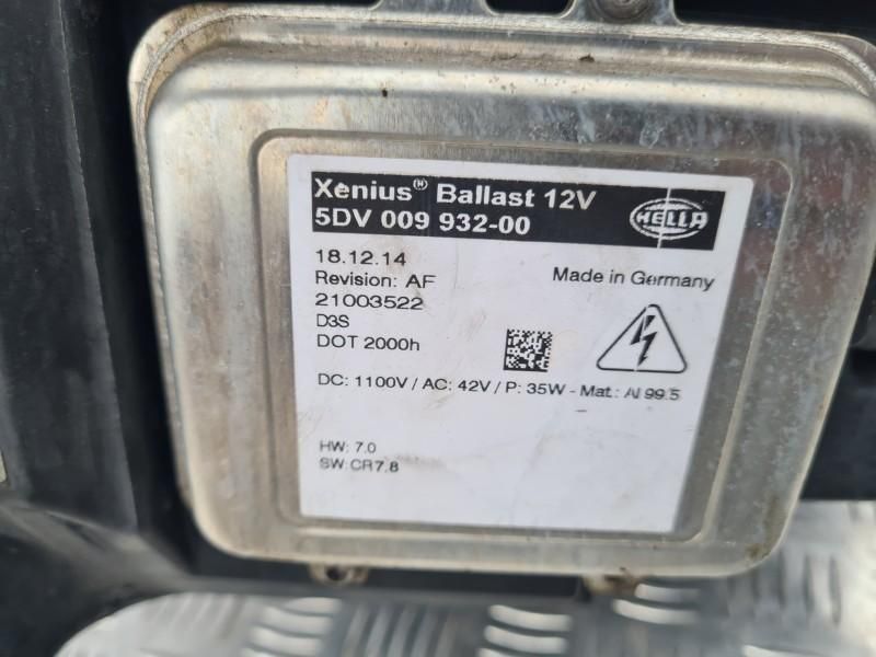 Far dreapta cu XENON fără modul Opel Insignia A Country Tourer