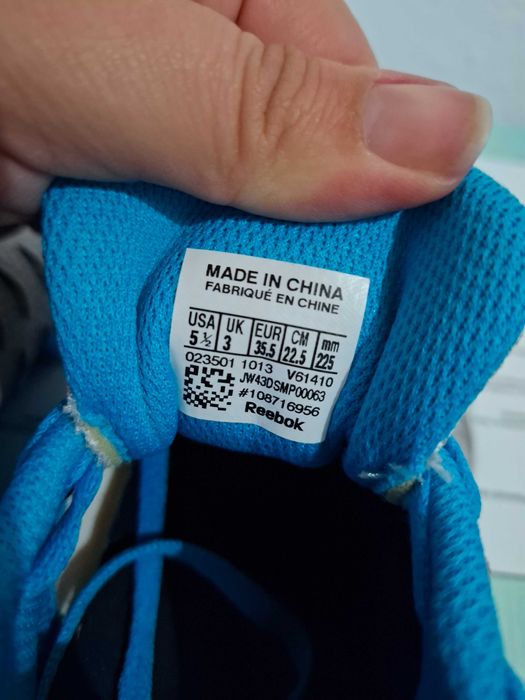 Adidasi Reebok un stare foarte bună