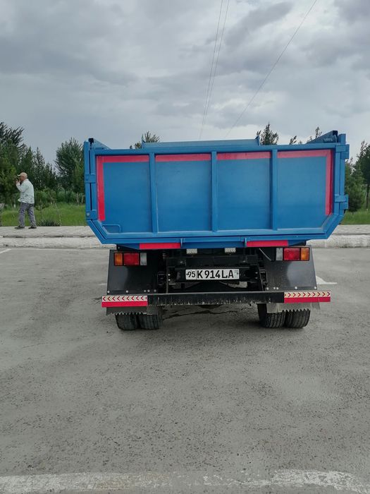 Isuzu samosval. 2008