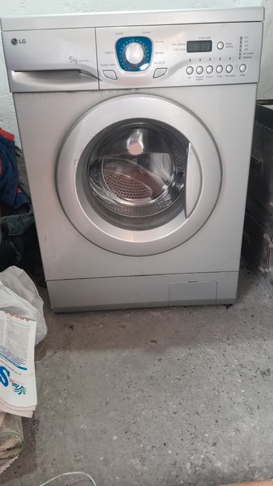 Продам стиральную машину