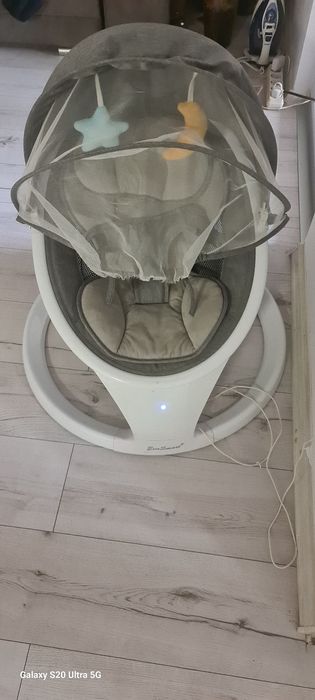 Leagăn de copil mic
