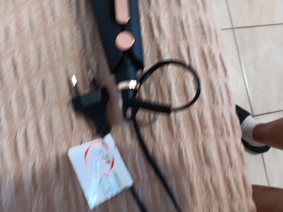 Placa de întins parul Elle