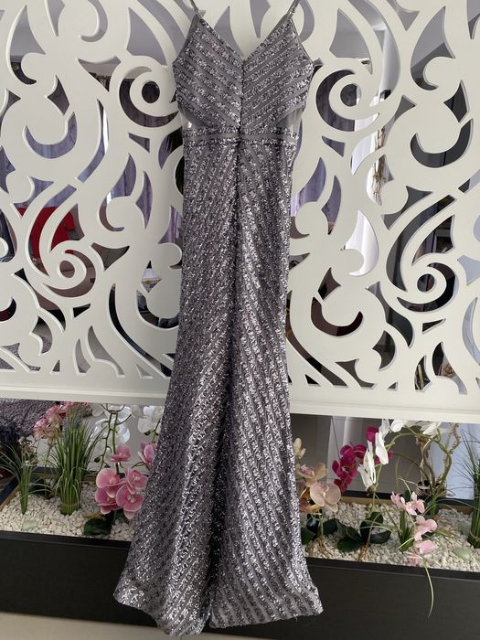Rochie eleganta de seara, cu paiete argintii