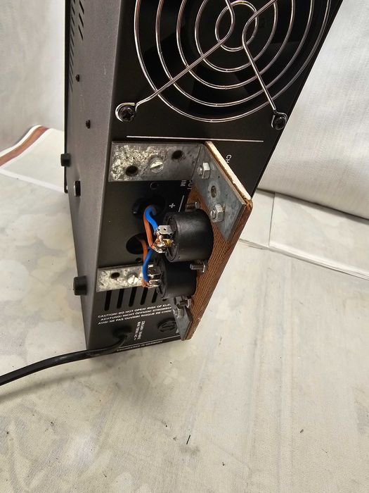 Statie Mc Crypt MP 3000 2x300W 4ohm