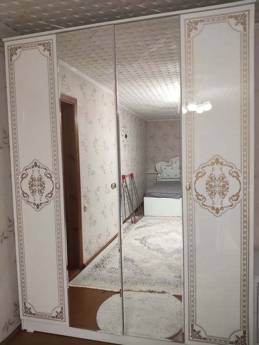 Продам спальный гарнитур