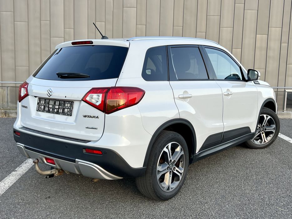 Suzuki vitara , automata , 4x4 ,benzina 1,6 , euro 6