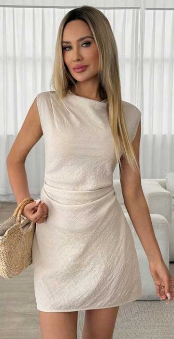 Елегантни рокли