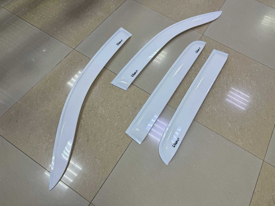 Ветровики на Toyota Hilux