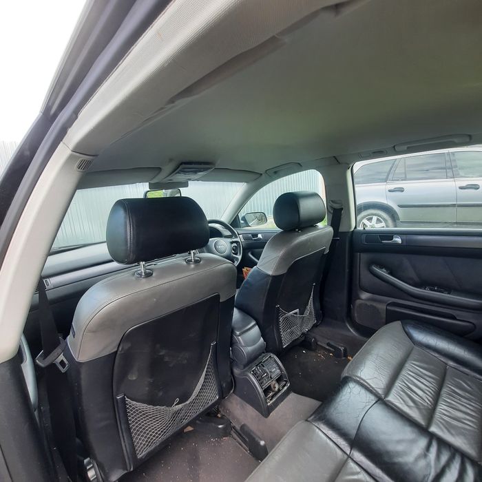 Audi A 6 cu volan pe partea dreaptă