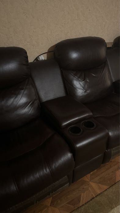 кресла для кинотеатра