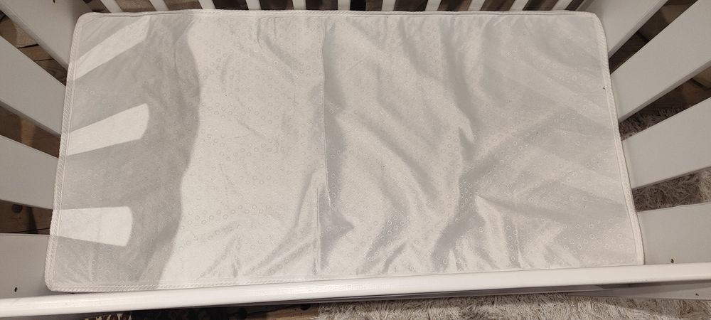 Манежка детская  качающая с  шкафчиком