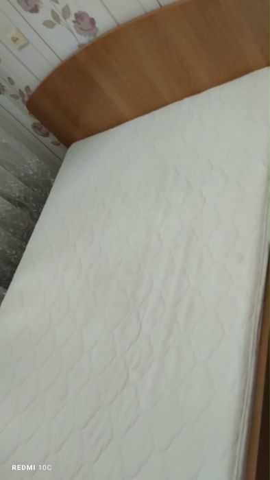 Продам кровать тахту двухспальнюю
